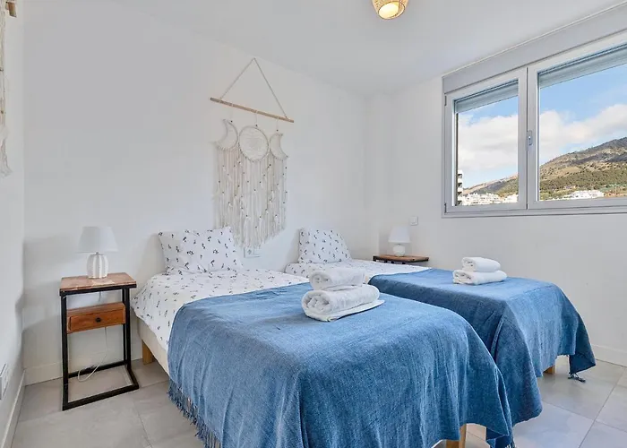 Lovely 3 Bedroom Next To Higueron Area. Фуэнхирола