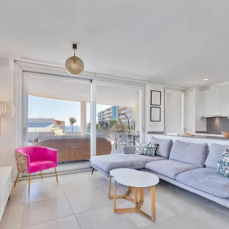 Lovely 3 Bedroom Next To Higueron Area. *