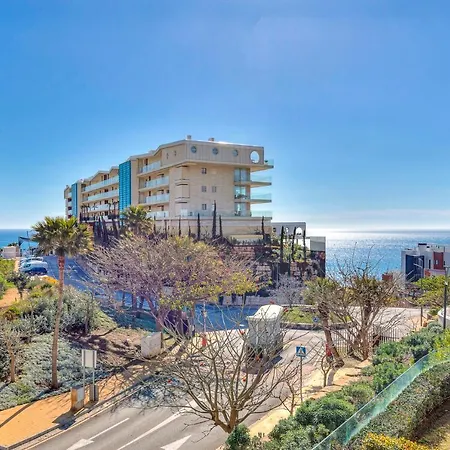 Apartament Lovely 3 Bedroom Next To Higueron Area. Fuengirola