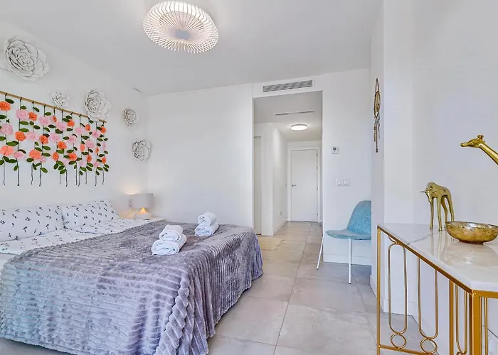 Lovely 3 Bedroom Next To Higueron Area. Apartment Fuengirola