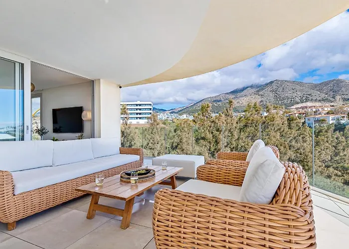 Apartment Lovely 3 Bedroom Next To Higueron Area. Fuengirola