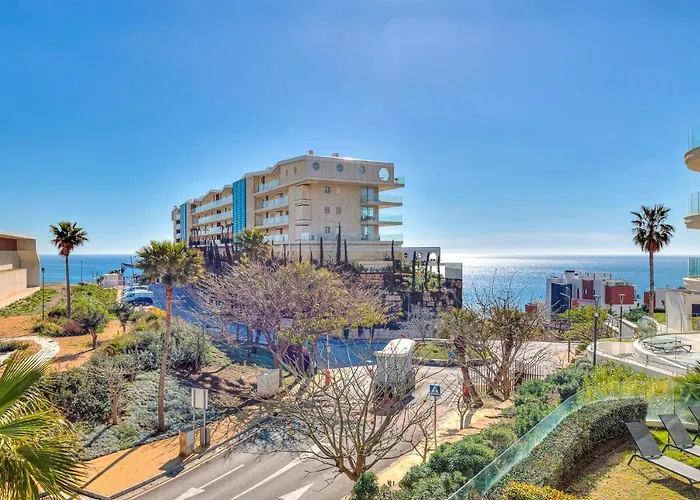 Apartment Lovely 3 Bedroom Next To Higueron Area. Fuengirola